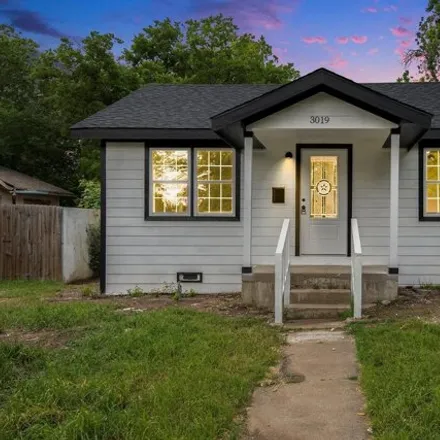 Buy this 3 bed house on 3019 Avenue N in Fort Worth, TX 76105