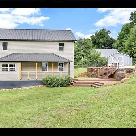 Buy this 3 bed house on 530 Broadway Street in Newry, Oconee County