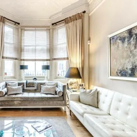 Rent this 2 bed room on 27-29 Palace Gate in London, W8 5NG