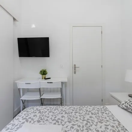 Image 6 - Cibeles, Calle de las Hileras, 28013 Madrid, Spain - Apartment for rent