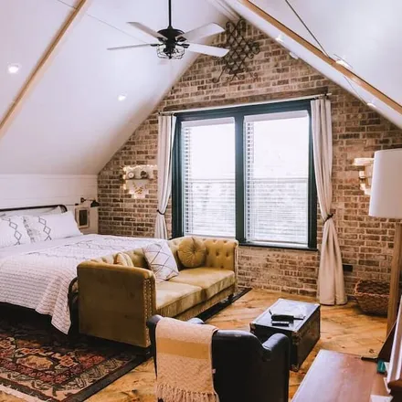 Rent this 1 bed apartment on Brenham