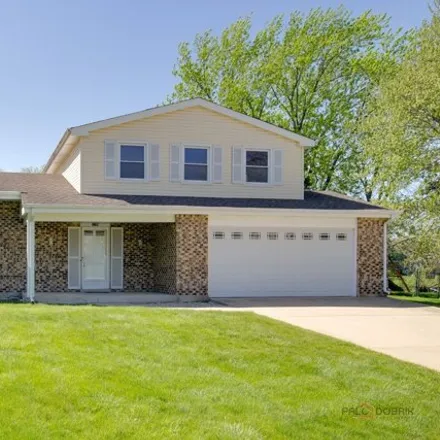 Buy this 3 bed house on 1100 Hampshire Court in Schaumburg, IL 60193