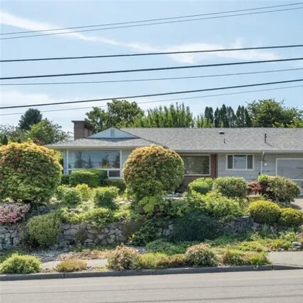 Buy this 2 bed house on 2015 Trenton Ave in Bremerton, Washington