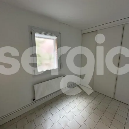 Rent this 3 bed apartment on 143 Rue Louis Blanc in 62400 Béthune, France