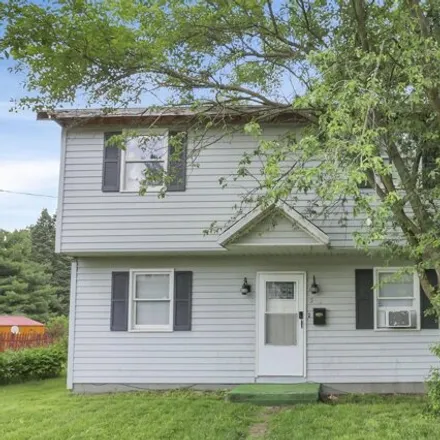 Buy this 4 bed house on 538 Braddock Street in Mount Vernon, OH 43050