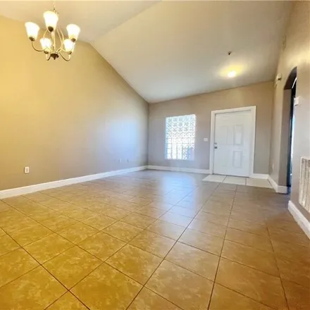 Image 6 - 4175 Castilla Circle, Fort Myers, FL 33916, USA - Condo for rent