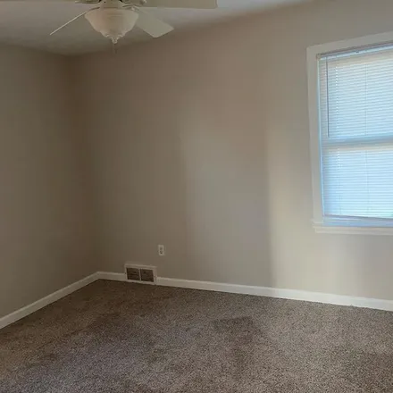 Rent this 3 bed apartment on Lennane Avenue in Redford Township, MI 48240