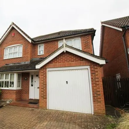 Image 1 - Cabot Close, Eastbourne, BN23 6RT, United Kingdom - House for sale