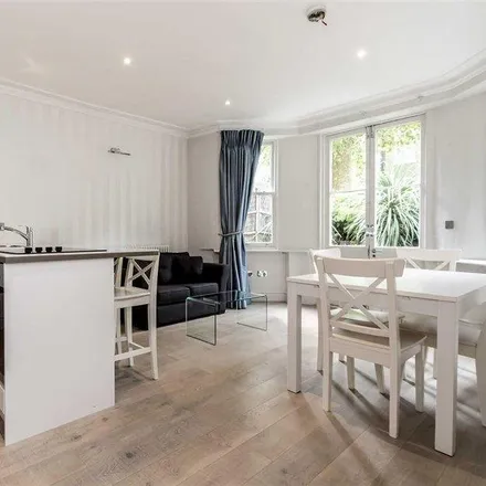 Rent this 1 bed apartment on 55 Holland Road in London, W14 8HL