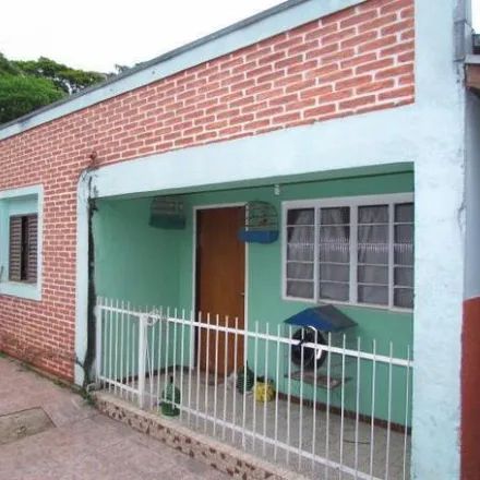 Buy this 2 bed house on Rua Ayrton Senna da Silva in Dois Córregos, Piracicaba - SP