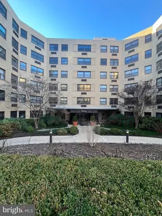 Rent this studio condo on 1801 Clydesdale Place Northwest in Washington, DC 20009