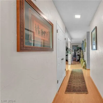 Image 8 - 2070 Heritageoaks Street, Paradise, NV 89119, USA - Townhouse for sale