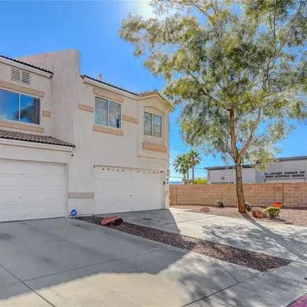 Image 2 - 3387 Sparrow Heights Avenue, North Las Vegas, NV 89032, USA - Townhouse for sale