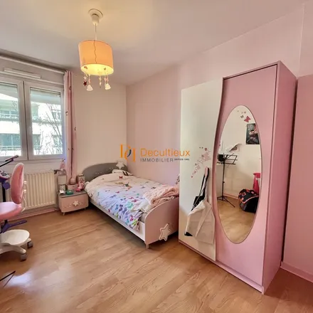 Rent this 4 bed apartment on 167 Rue Francis de Pressensé in 69100 Villeurbanne, France