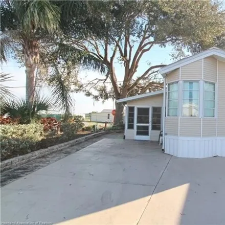 Image 2 - 863 Daniels Road, Glades County, FL 33471, USA - House for sale