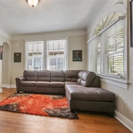 Image 7 - 3401 South Claiborne Avenue, New Orleans, LA 70125, USA - Duplex for sale