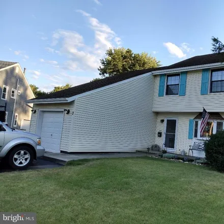 Buy this 4 bed house on 3 Dogwood Lane in Green Tree, Washington Township