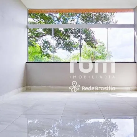 Buy this 3 bed apartment on Escola Classe 405 Norte in SQN 405, Asa Norte