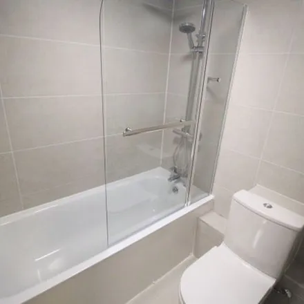Image 1 - Kelso Road, Leeds, LS2 9DB, United Kingdom - Apartment for rent