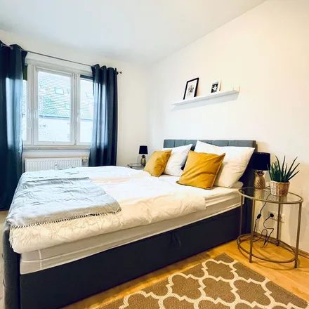 Rent this 3 bed apartment on Hallesche Straße 9 in 99085 Erfurt, Germany