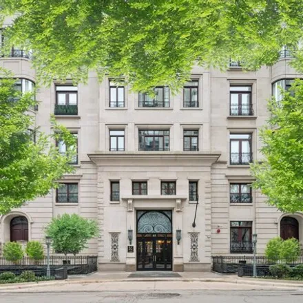 Buy this 7 bed condo on 5 East Goethe Street in Chicago, IL 60610