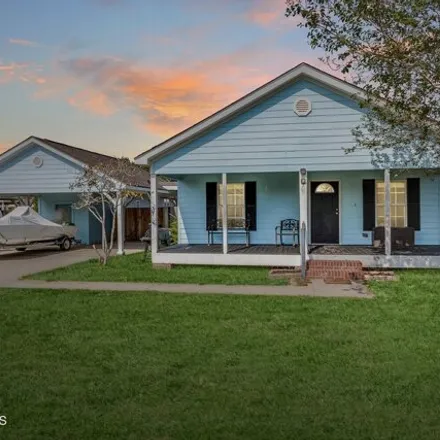 Buy this 3 bed house on 119 Stoneburg Drive in Lafayette Parish, LA 70529