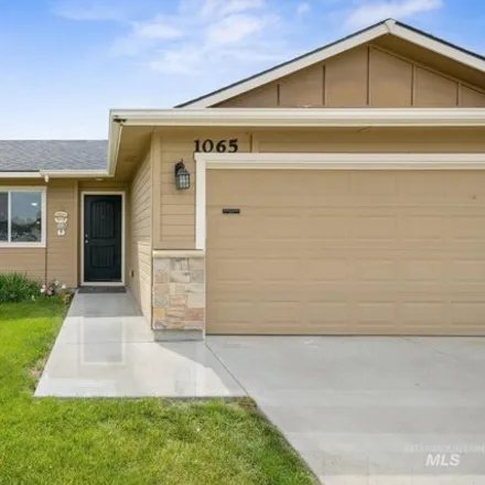 Buy this 3 bed house on 1001 West 11th Street in Weiser, ID 83672