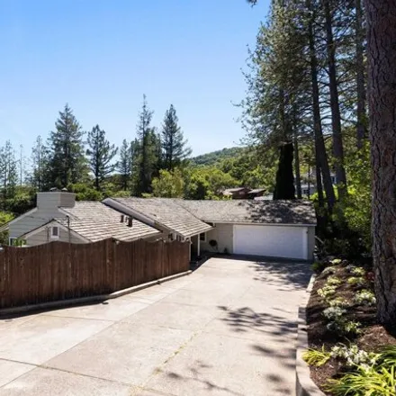 Buy this 5 bed house on 9 Loma Vista Drive in Orinda, CA 94563