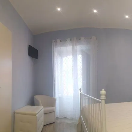 Rent this 3 bed house on Catania