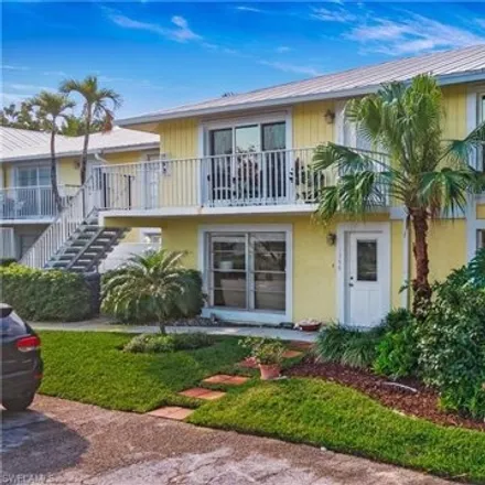 Buy this 2 bed condo on 1624 Blue Point Avenue in Naples, FL 34102