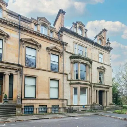 Buy this 2 bed townhouse on Devonshire Terrace in Glasgow, G12 0XF