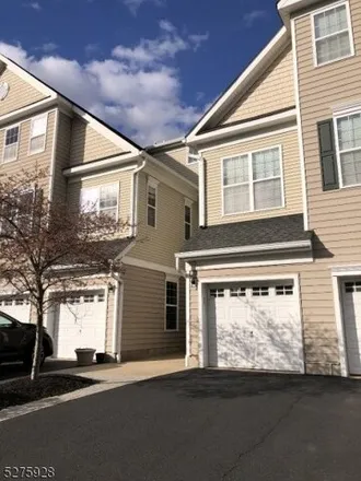 Image 4 - 191 Swing Bridge Lane, South Bound Brook, Somerset County, NJ 08880, USA - Townhouse for sale