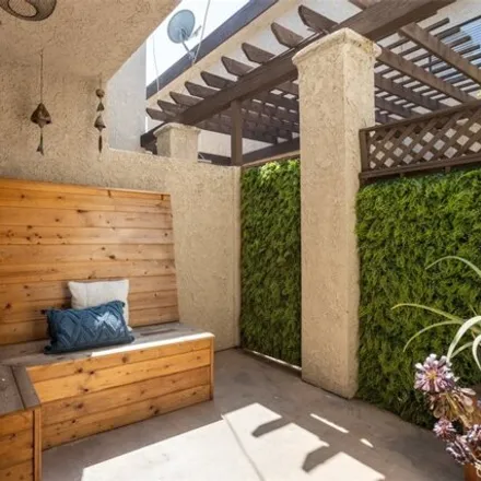 Image 9 - El Proyecto, Alley 80356, Los Angeles, CA 91402, USA - Townhouse for sale