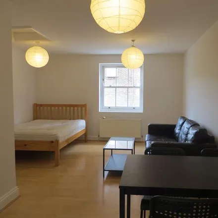 Image 1 - 6 Libra Road, Old Ford, London, E3 2HD, United Kingdom - Apartment for rent