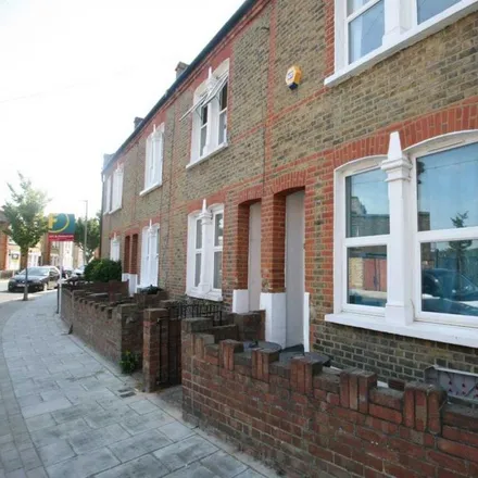 Image 5 - Lydden Grove, London, SW18 4LJ, United Kingdom - Townhouse for rent