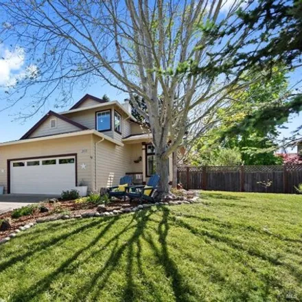 Buy this 3 bed house on 2040 Goldfield Lane in Santa Rosa, CA 95403