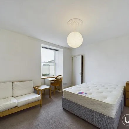 Image 2 - 320 Leith Walk, City of Edinburgh, EH6 5BX, United Kingdom - Apartment for rent