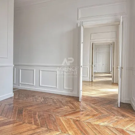 Image 4 - Parterre du Midi, Cour du Dauphin, 78000 Versailles, France - Apartment for rent