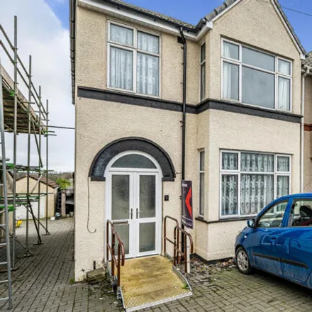 Buy this 3 bed duplex on 117 Filton Avenue in Bristol, BS7 0AP