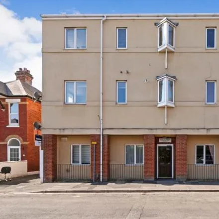Image 2 - 15 Rosebery Road, Bournemouth, Christchurch and Poole, BH5 2JH, United Kingdom - Apartment for sale