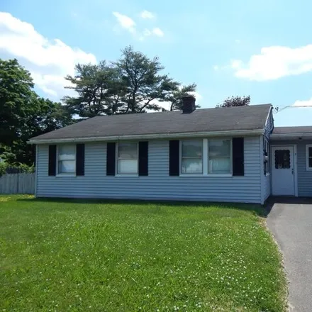 Rent this 3 bed house on 2 Chaffee Lane in Southington, CT 06489