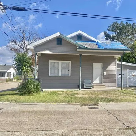 Buy this 3 bed house on 597 Beaumont Street in Houma, LA 70360