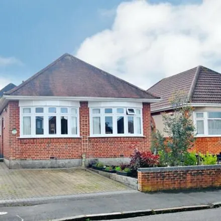 Image 2 - Strathmore Road, Bournemouth, Christchurch and Poole, BH9 3NT, United Kingdom - House for sale