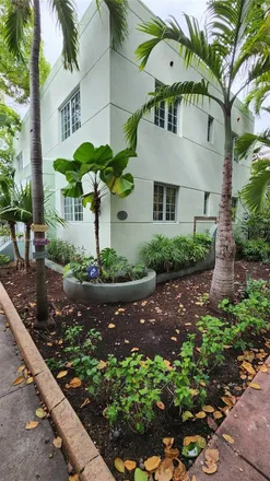 Image 9 - Miami Beach City Hall, Convention Center Drive, Miami Beach, FL 33119, USA - Apartment for rent