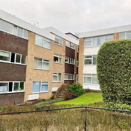 Rent this 2 bed apartment on 103 Church Road in Potters Bar, EN6 1EY