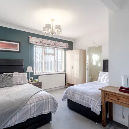 Rent this 1 bed room on Mollison Way in Turner Road, Queensbury