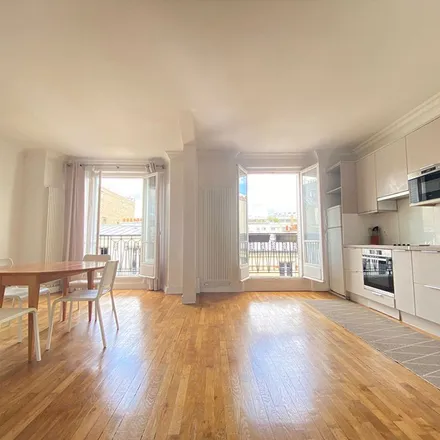 Rent this 3 bed apartment on 175 Avenue du Maine in 75014 Paris, France