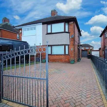 Buy this 3 bed duplex on Brinsworth Hall Avenue in Catcliffe, S60 5EH