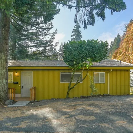 Buy this 3 bed house on 1506 Southwest Broadway Drive in Portland, OR 97201