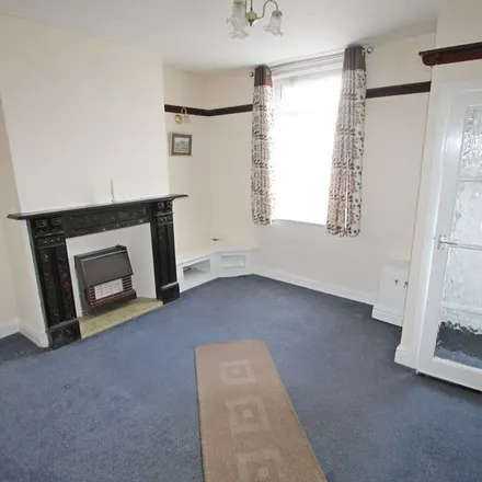 Rent this 2 bed townhouse on 35 Preston Old Road in Blackburn, BB2 2SU